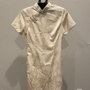 White Mandarin Collar Cheongsam Qipao Midi Dress-Ivory